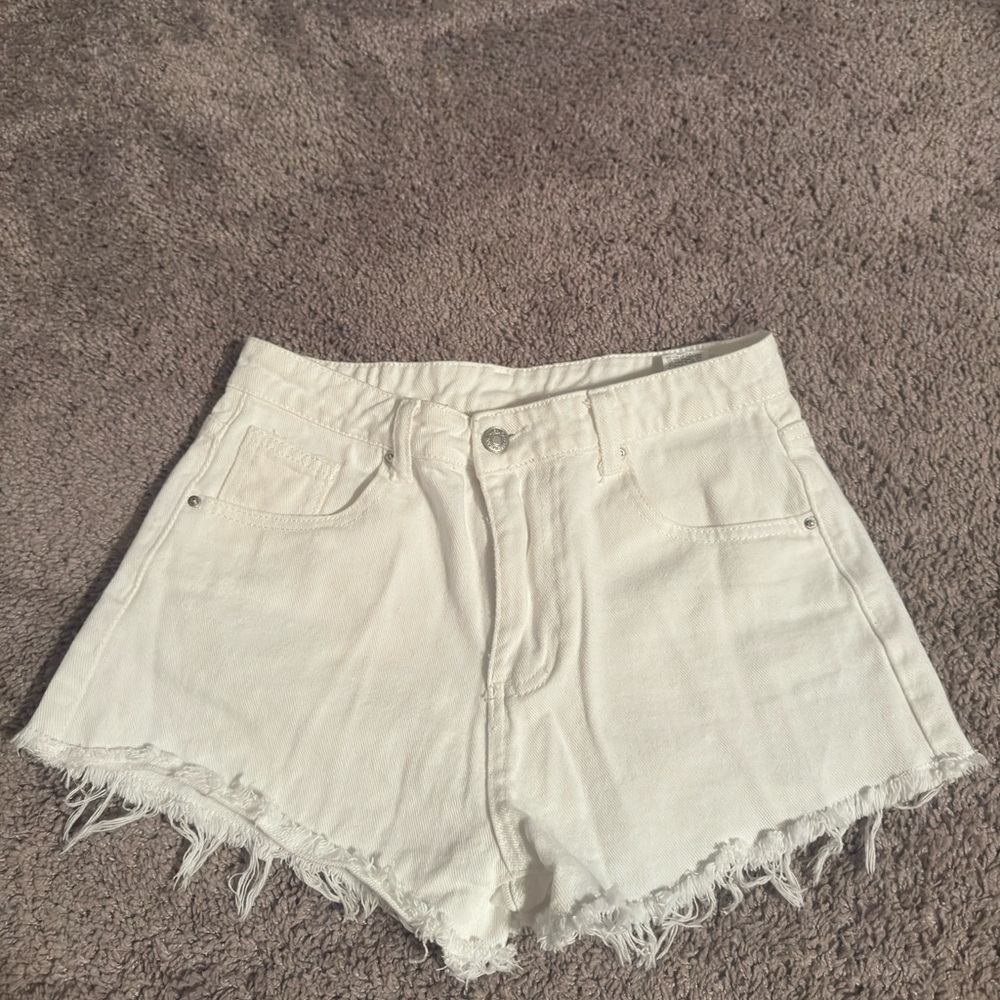 Women's White Frayed Hem Denim Shorts